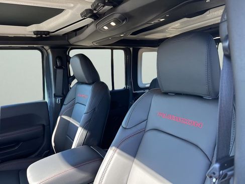 New 2026 Jeep Wrangler Unlimited Rubicon w/ Steel Bumper Group image 26