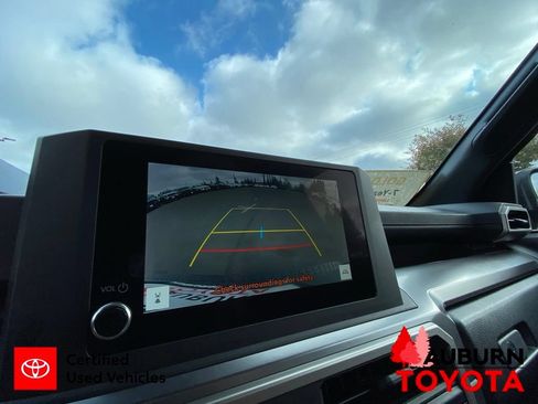 Certified 2025 Toyota 4Runner SR5 AWD/4WD image 43