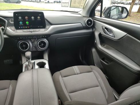 Used 2024 Chevrolet Blazer LT FWD image 11