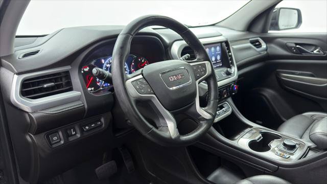 Used 2023 GMC Acadia SLT w/ Technology Package FWD image 24