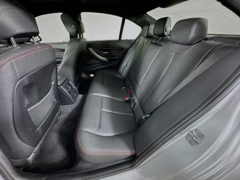 Used 2018 BMW 330i Sedan w/ Convenience Package RWD image 30