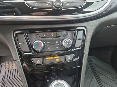 Used 2022 Buick Encore Preferred w/ Safety Package image 36