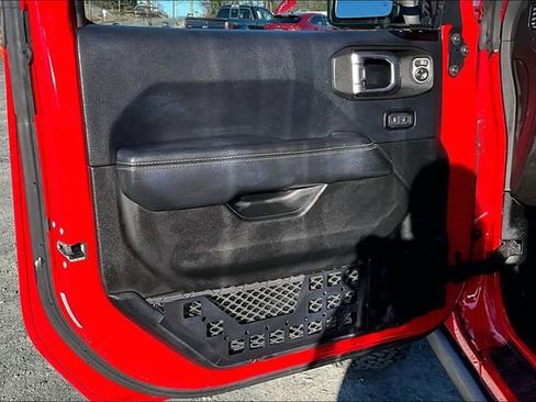 Used 2018 Jeep Wrangler Unlimited Rubicon image 9