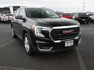 Used 2023 GMC Terrain SLE video 2