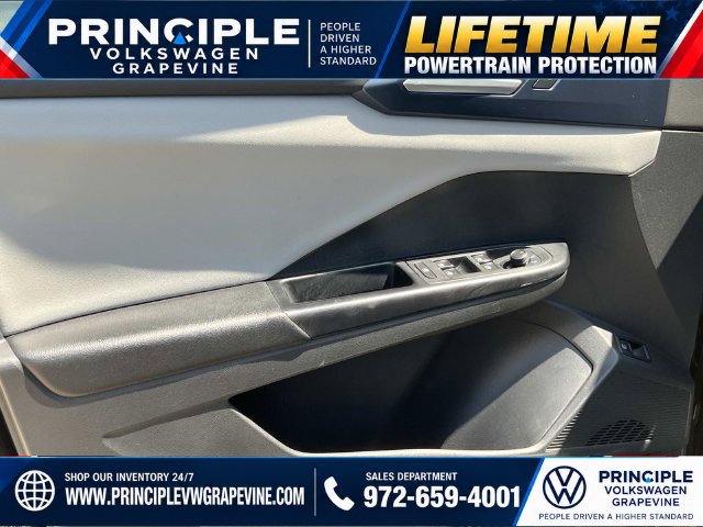 Used 2022 Volkswagen Taos SE FWD image 10