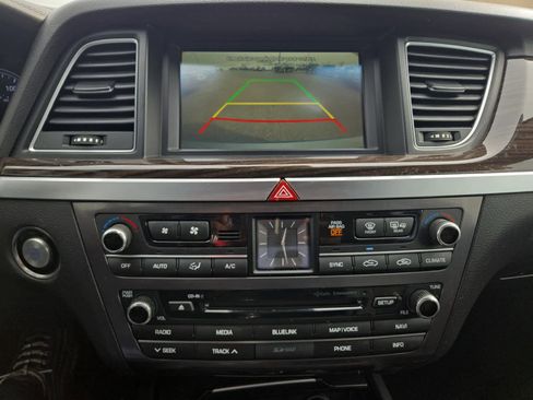 Used 2017 Genesis G80 3.8 image 17