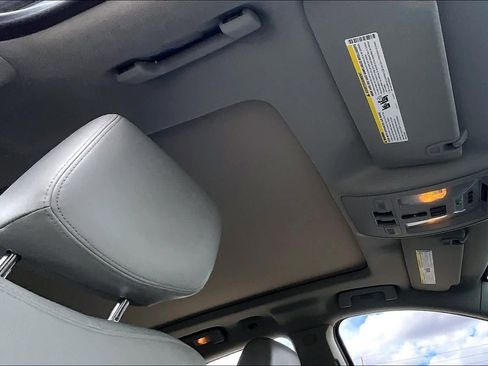 Used 2016 Cadillac SRX Luxury w/ Driver Awareness Package image 14