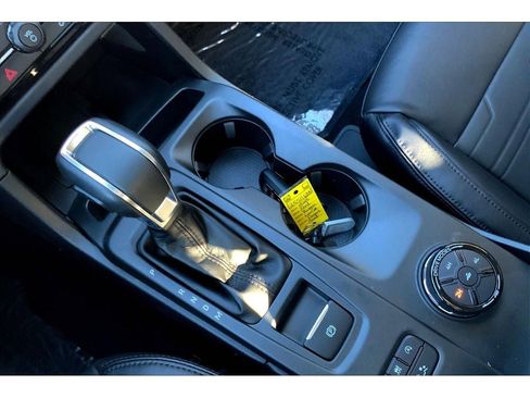 New 2025 Ford Ranger Lariat w/ FX4 Off-Road Package image 9