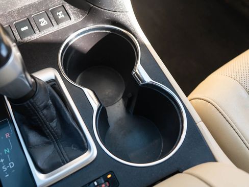 Used 2015 Toyota Highlander Limited image 33