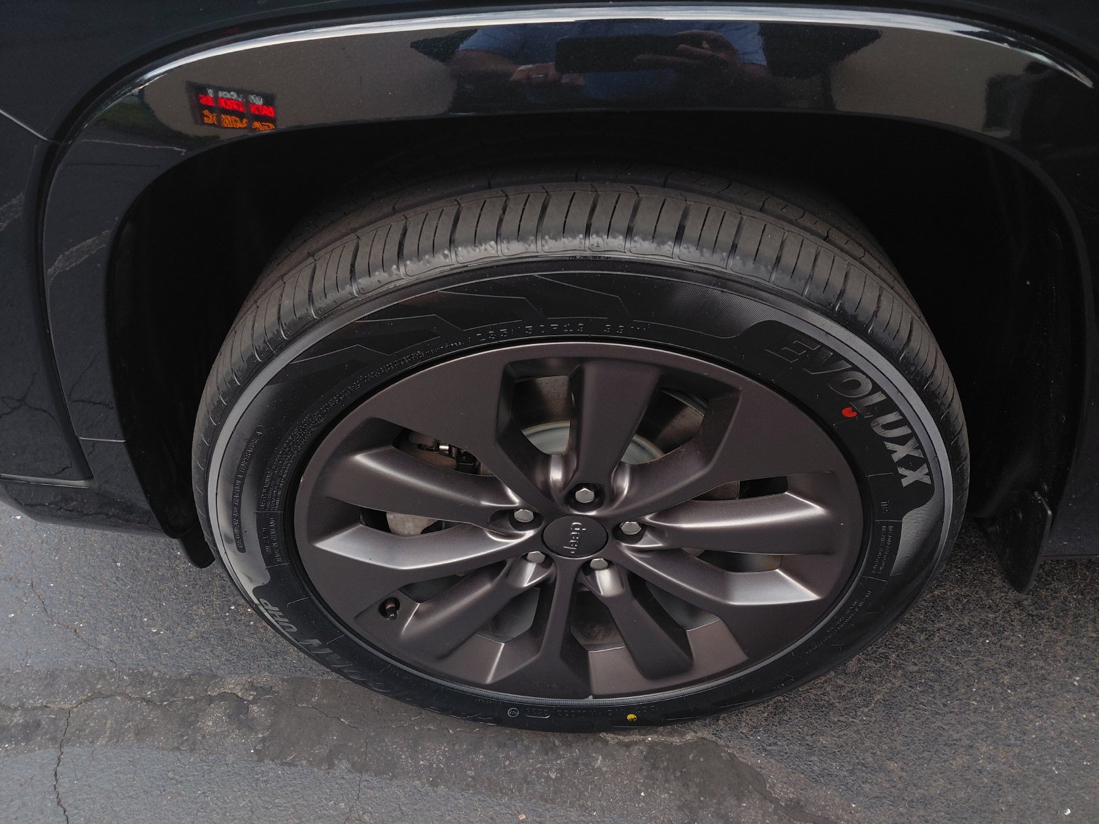 Used 2019 Jeep Cherokee High Altitude AWD/4WD image 26