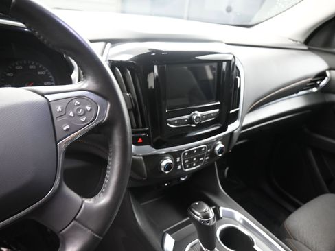 Certified 2020 Chevrolet Traverse LT w/ LPO, Floor Liner Package image 14