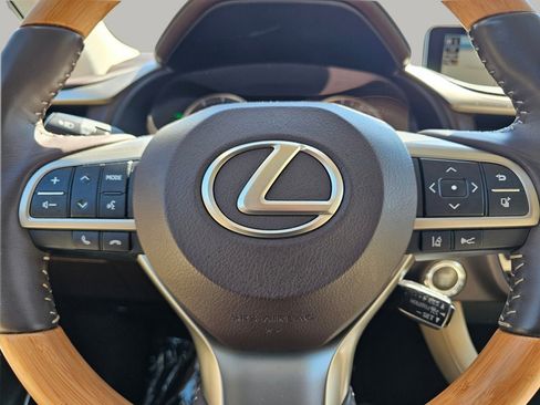 Used 2018 Lexus RX 350 FWD w/ Premium Package image 3