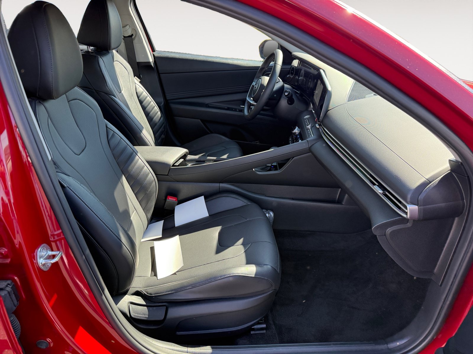 Used 2023 Hyundai Elantra Limited FWD image 19