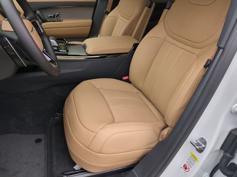 New 2026 Land Rover Range Rover Sport SE AWD/4WD image 12
