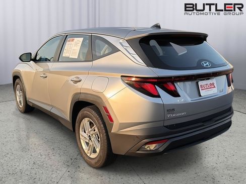 Used 2025 Hyundai Tucson SE FWD image 4