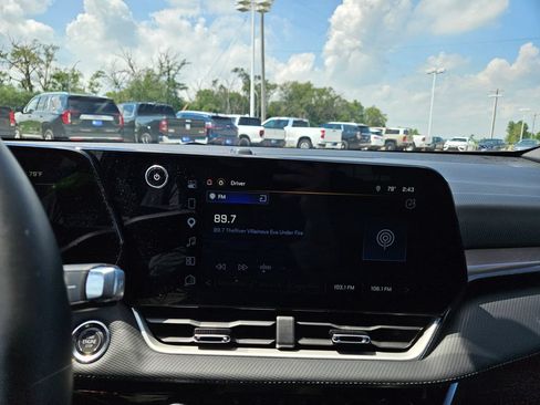 Used 2026 Chevrolet Equinox LT FWD image 14