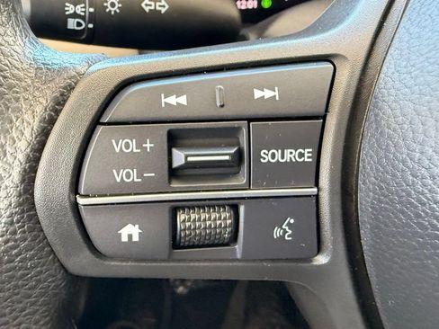 Used 2023 Honda HR-V LX image 28