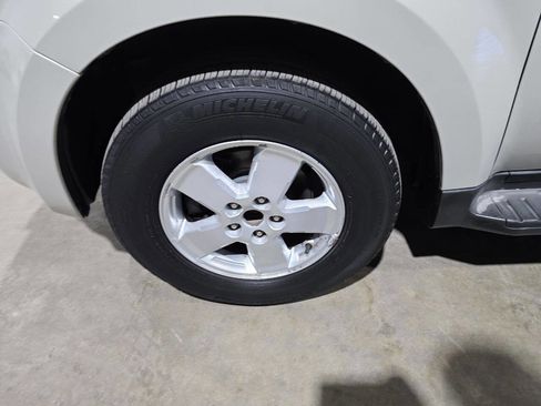 Used 2008 Ford Escape XLT image 24