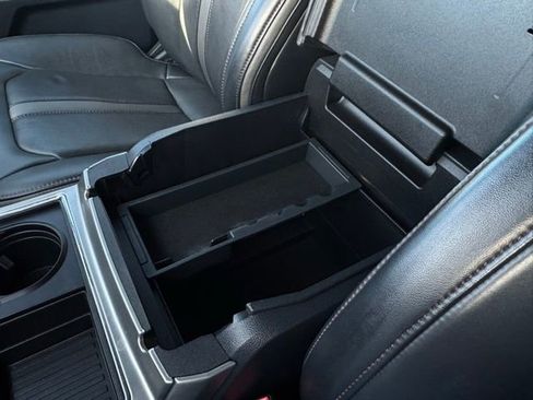 Certified 2022 Ford F450 Platinum w/ FX4 Off-Road Package image 42