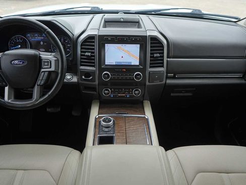 Used 2021 Ford Expedition Platinum RWD image 10