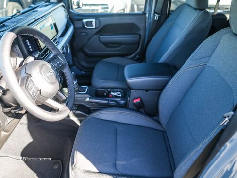 New 2026 Jeep Gladiator Sport image 19