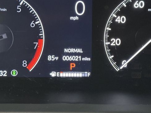 Certified 2025 Honda HR-V Sport image 13