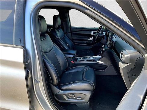 Used 2020 Ford Explorer ST w/ Premium Technology Package AWD/4WD image 9