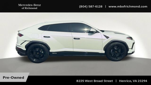 Used 2024 Lamborghini Urus Performante AWD/4WD image 3
