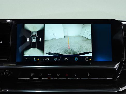 Used 2024 Chevrolet Silverado 2500 LTZ w/ LTZ Convenience Package AWD/4WD image 17