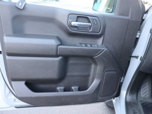 Used 2024 Chevrolet Silverado 1500 Custom Trail Boss AWD/4WD image 18