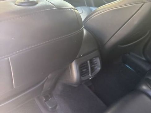 Used 2017 Jeep Cherokee Overland w/ Technology Group image 20