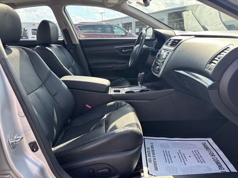 Used 2016 Nissan Altima 2.5 SL w/ Moonroof Package image 14