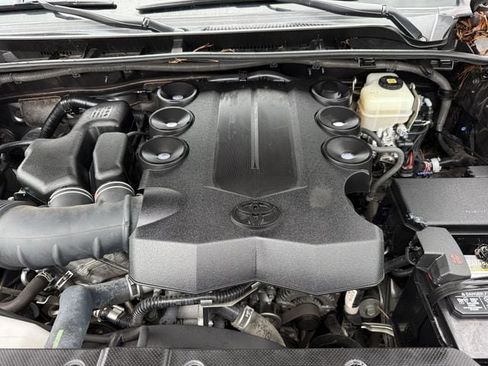 Used 2019 Toyota 4Runner Limited AWD/4WD image 35