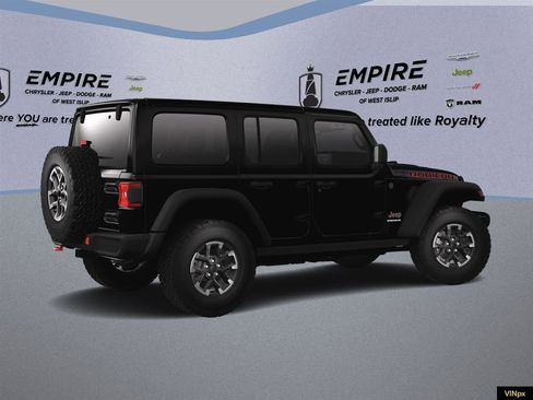 Used 2025 Jeep Wrangler Unlimited Rubicon w/ Safety Group AWD/4WD image 5