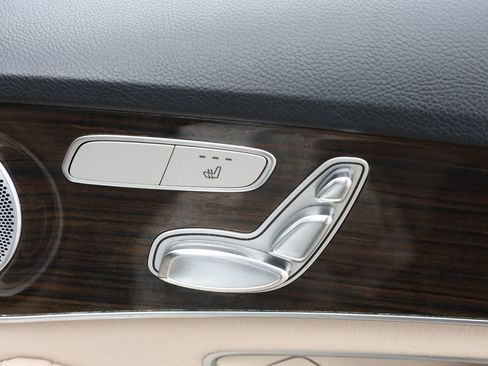 Used 2021 Mercedes-Benz C 300 4MATIC Sedan image 24