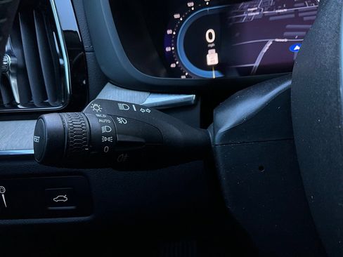 Used 2022 Volvo XC60 B5 Inscription w/ Advanced Package image 39