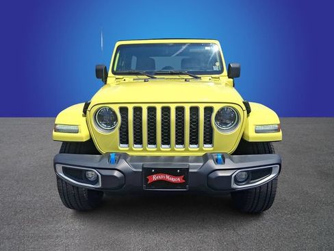 Used 2023 Jeep Wrangler Unlimited Sahara w/ Cold Weather Group AWD/4WD image 2