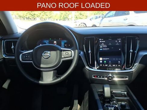 Used 2024 Volvo S60 B5 Core FWD image 11