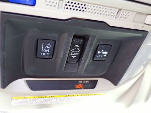 Used 2020 Subaru Forester Premium AWD/4WD image 22