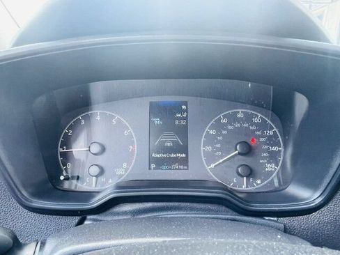 Used 2025 Toyota Corolla LE FWD image 20