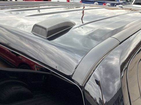 Used 2024 Ford F250 Lariat w/ Black Appearance Package image 11