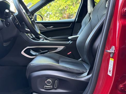 Used 2025 Jaguar F-PACE R-Dynamic S image 5