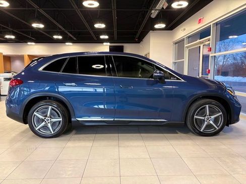 Used 2023 Mercedes-Benz EQE 500 4MATIC SUV image 13