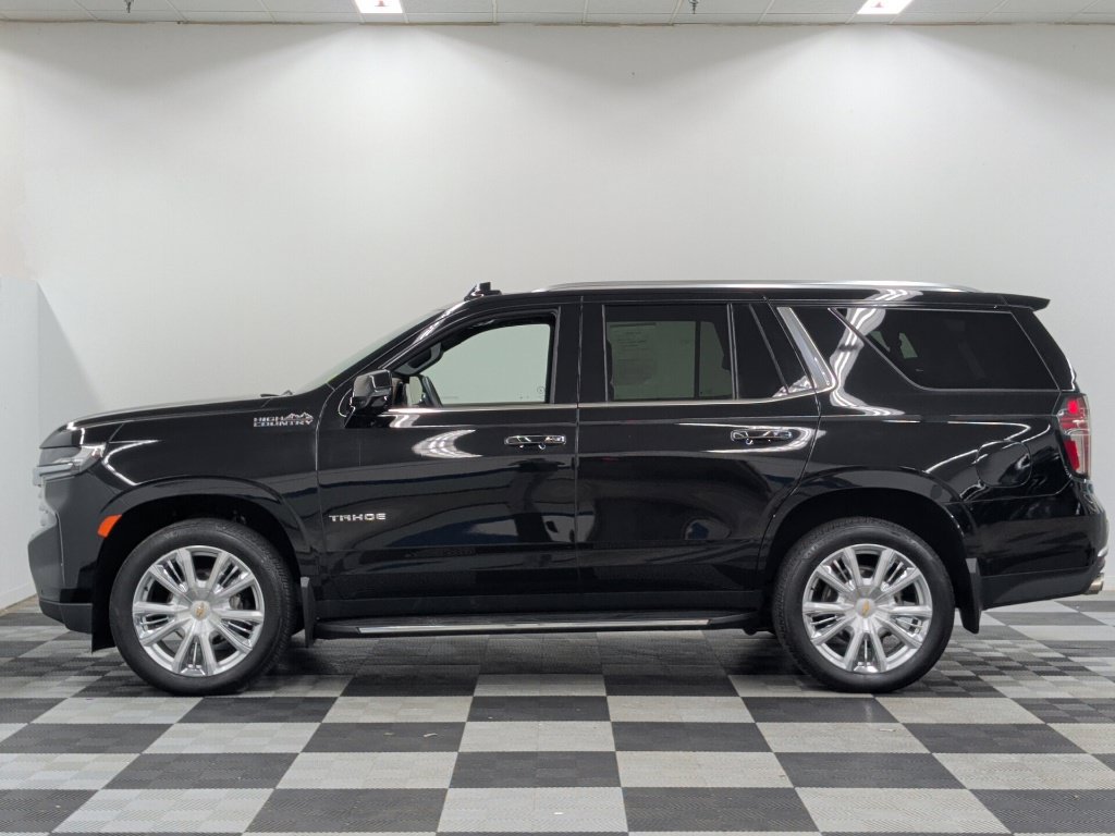 Used 2024 Chevrolet Tahoe High Country AWD/4WD image 8