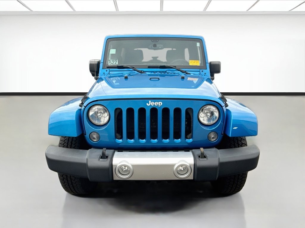 Used 2015 Jeep Wrangler Unlimited Sahara w/ Connectivity Group AWD/4WD image 2