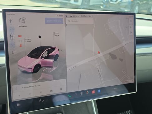 Used 2026 Tesla Model Y 2WD image 23