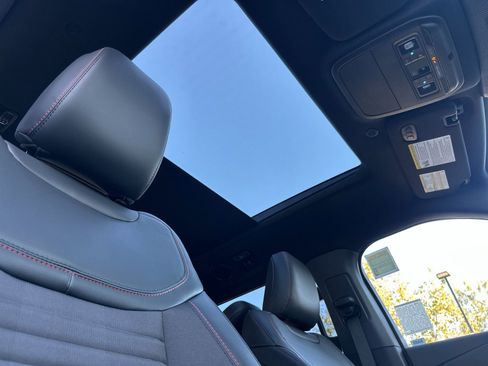 New 2026 Ford Explorer ST-Line w/ ST-Line Street Pack image 20