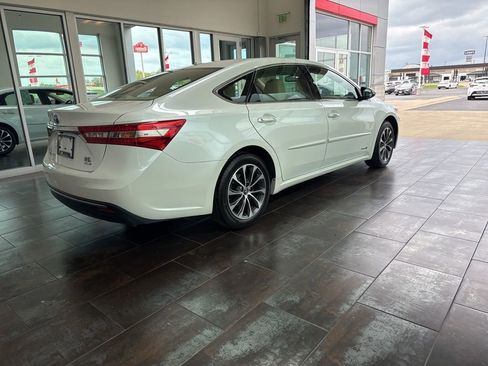 Used 2018 Toyota Avalon XLE Plus w/ Protection Package FWD image 8