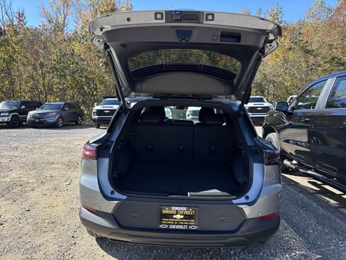 New 2026 Chevrolet Equinox EV LT image 24