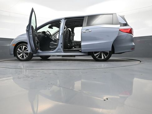 Used 2023 Honda Odyssey Touring image 52
